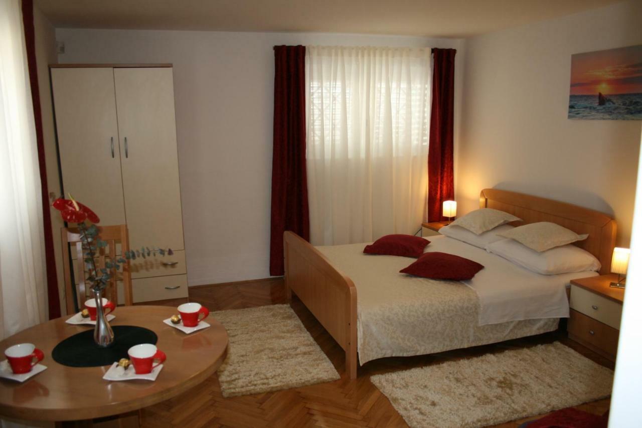 Josipa Apartament *